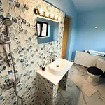 Apartment Golden Escape - Charming In Prime Location *