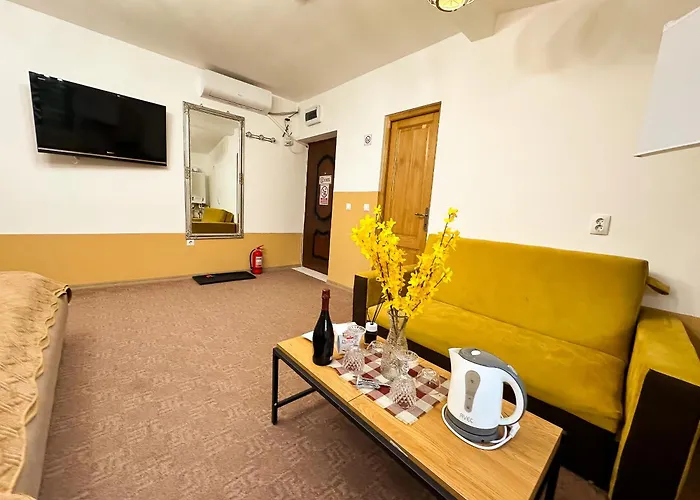 Golden Escape - Charming In Prime Location Appartement