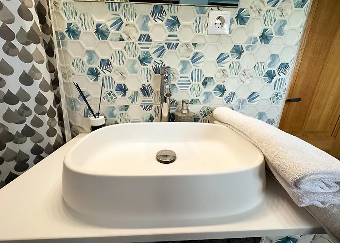 Lägenhet Golden Escape - Charming In Prime Location